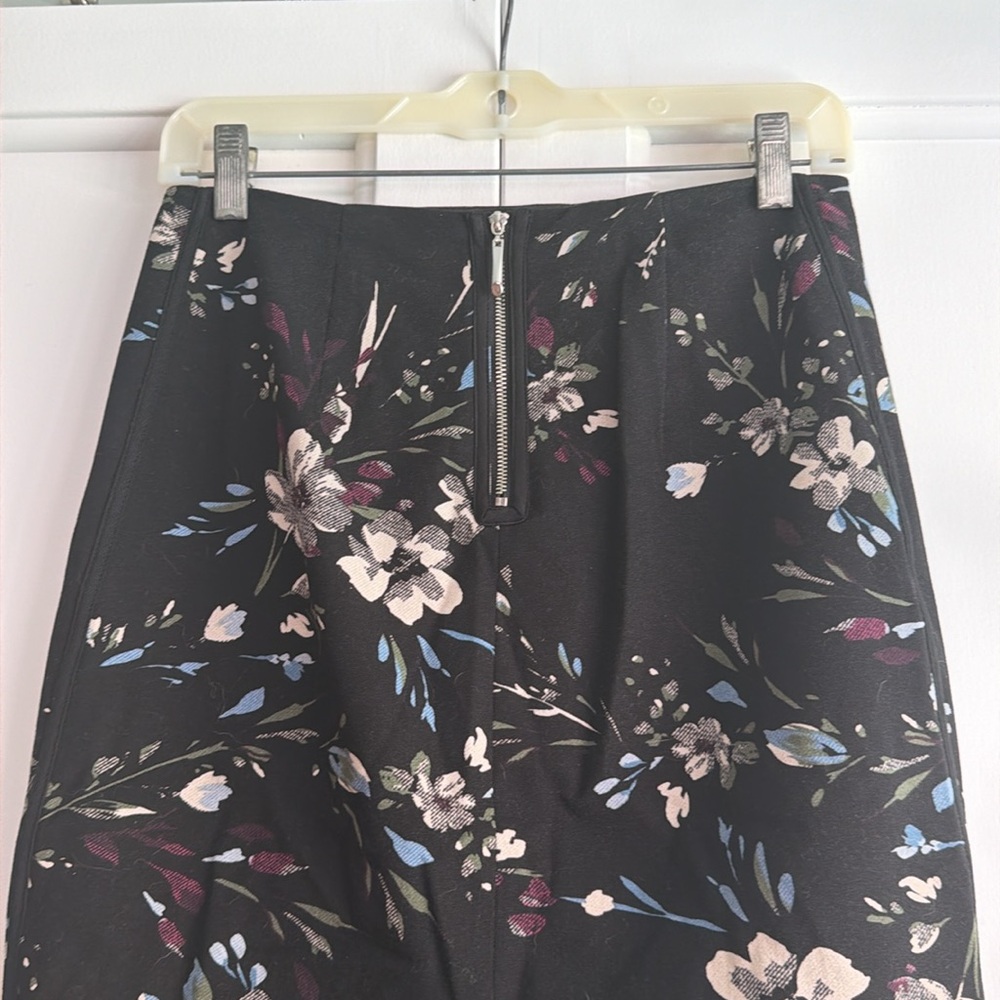 White House black market pencil skirt sz 2 - Picture 3 of 4